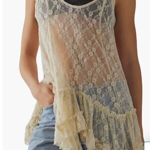Everything in Lace Sleeveless Top in Cream
